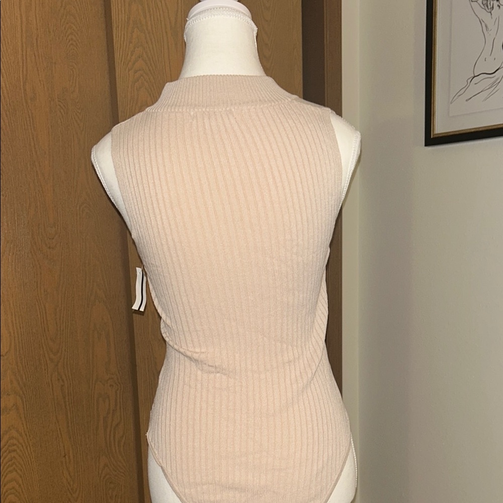 Tan Ribbed Zip-Up Bodysuit - Picture 5 of 7